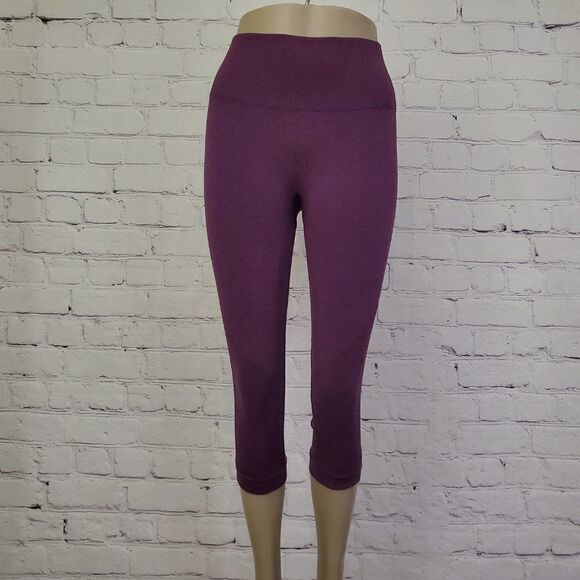 Lululemon In The Flow Crop Bordeaux Drama 4 Crop Pants - Picture 1 of 6